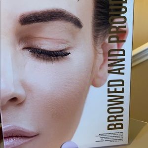 Younique Browed and Proud “Medium” Kit New